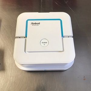 iRobot 240 Braava Robot Mop, B240, WHITE